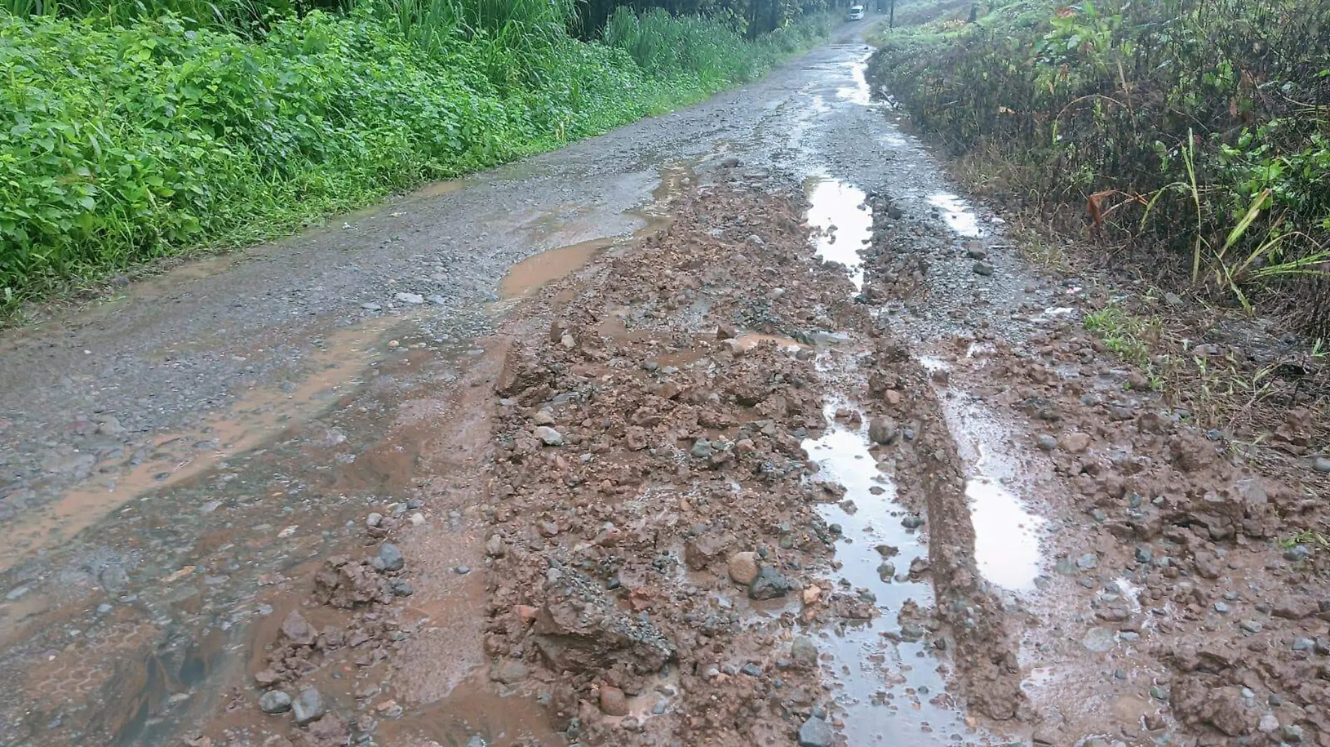 carretera en mal estado